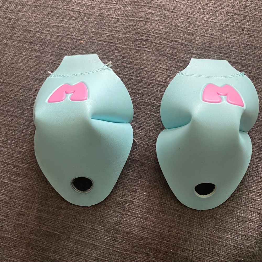 Moxi toe caps